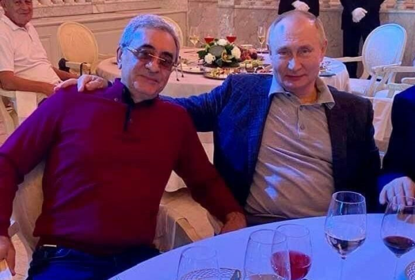 Putinin ad günündən İlham Rəhimovla səmimi - Fotosu